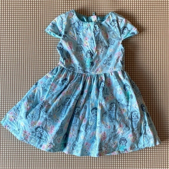 Disney Animators Belle, Jasmine, Cinderella dress. Size 2T - Picture 4 of 16